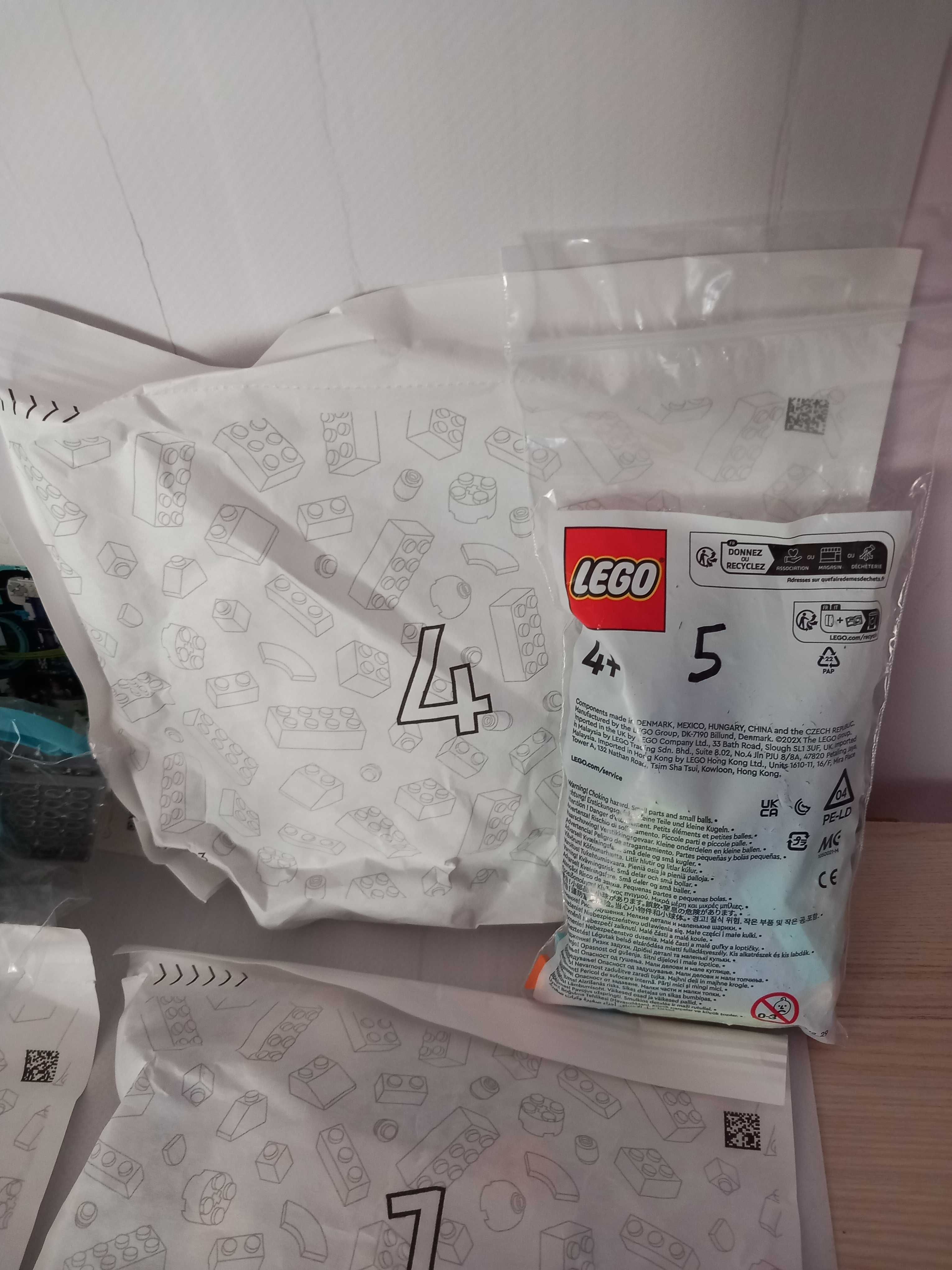 Lego City 60421 Park Świat Robotów z rollercoasterem