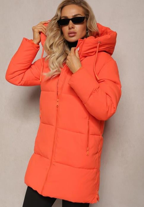 Помаранчева зимова куртка