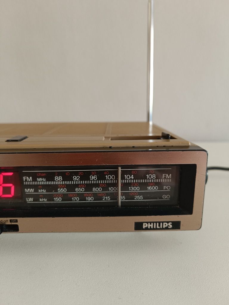 Radiobudzik Philips TR1321 lata 70-80