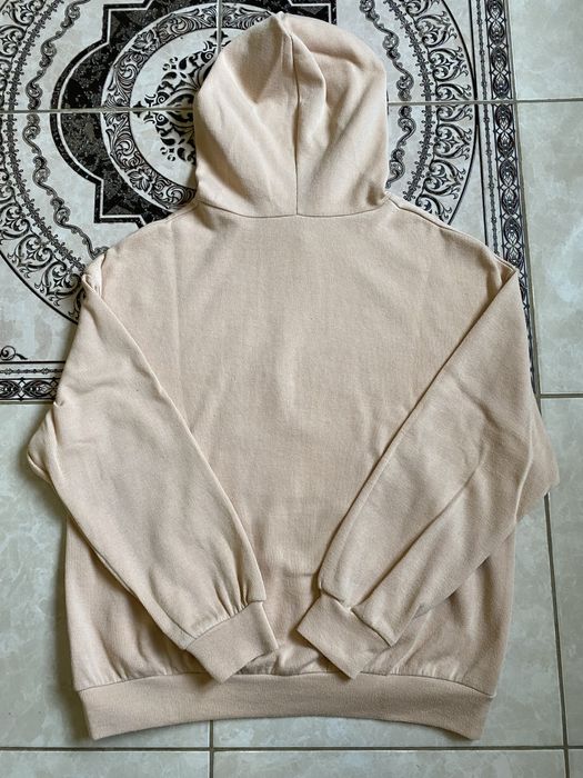 Жіночий спортивний костюм