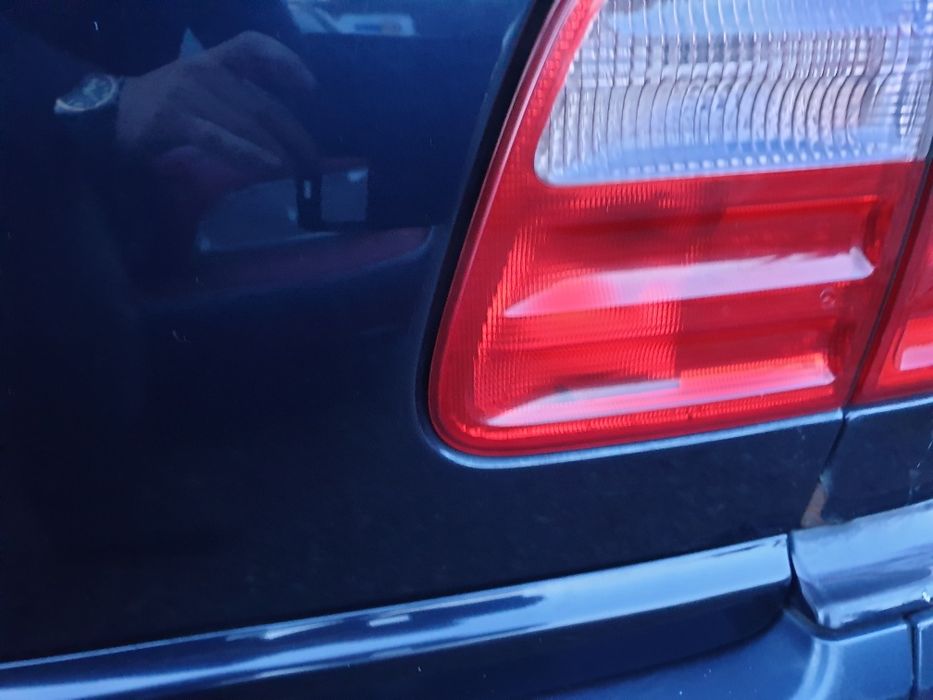 Mercedes Benz e 210 lift lampy tył tylnie światła swiatla