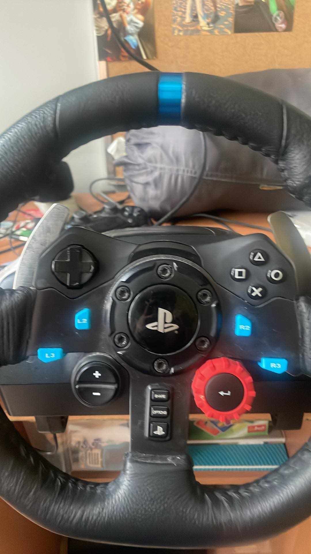 Ps4 + 2 pady + pedały, kierownica, skrzynia biegów