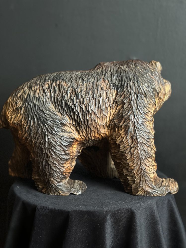Figura rzeźba niedzwiedz drewniany hand made prezent