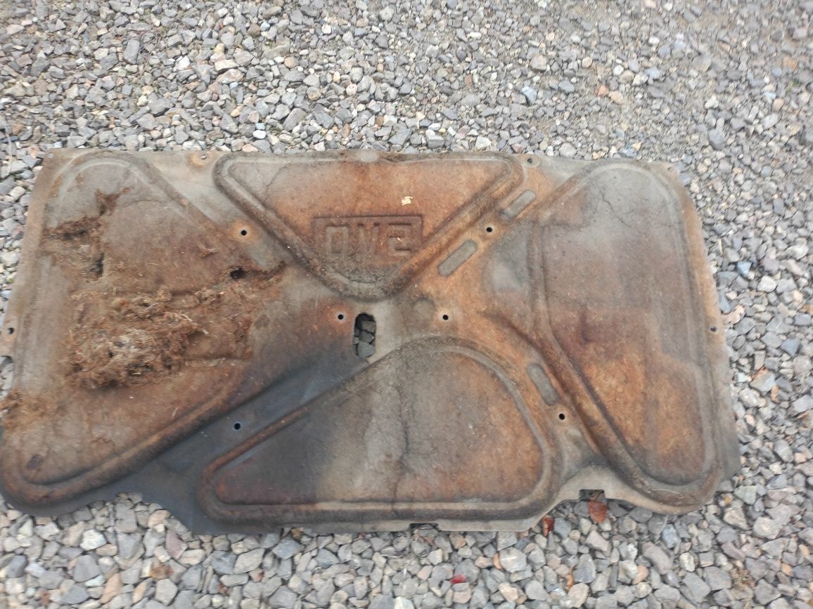 Wyciszenie maski audi 80 B4 1.9 TDI