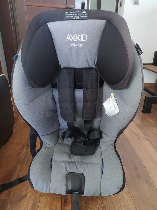 Fotelik samochodowy Axkid Minikid