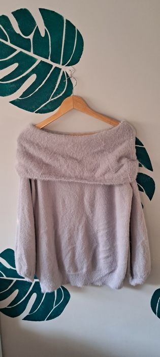 Blekitny blyszczacy cieplutki sweter XL