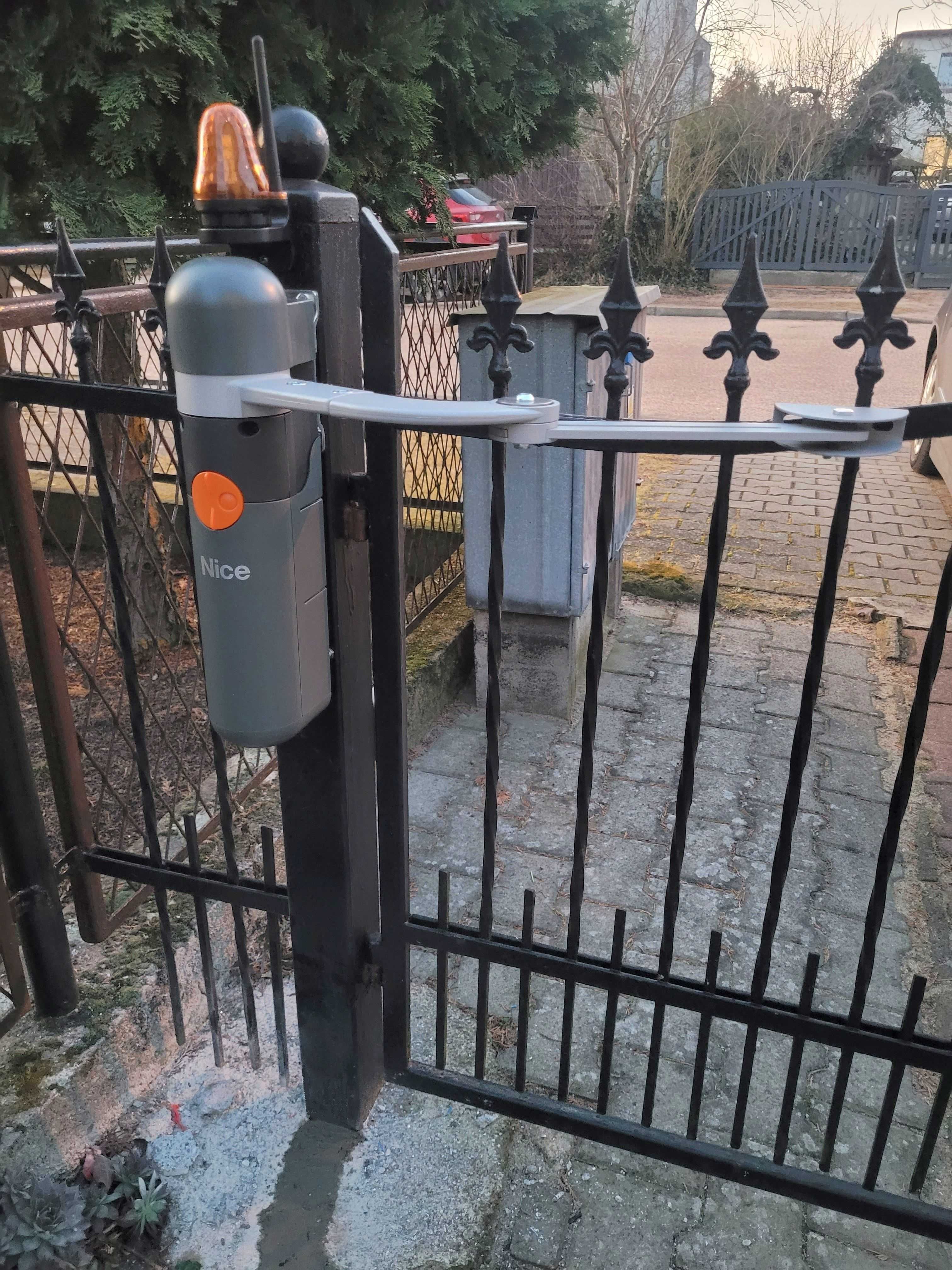 Montaż automatyki bram wjazdowych, garażowych, szlabanów. Napędy bram.