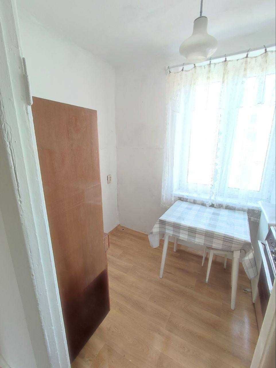 Центр. продаж 3 к. по вул.  Галицька