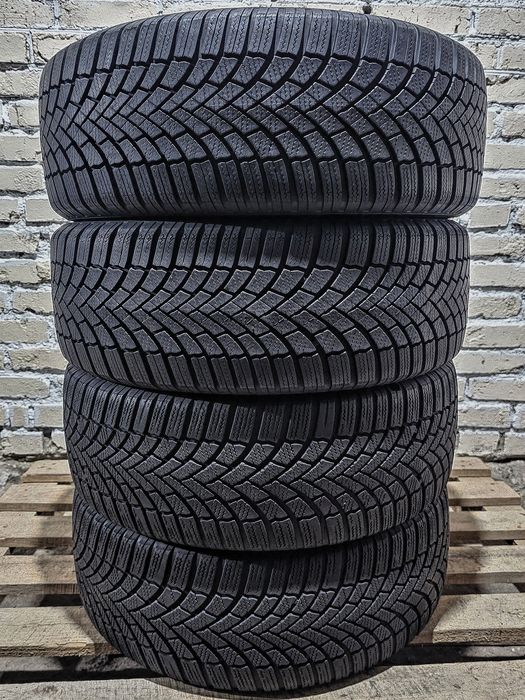 Зимові 205/55r17 Bridgestone | 8mm 2021 | Italy | Як нові/Преміум шини