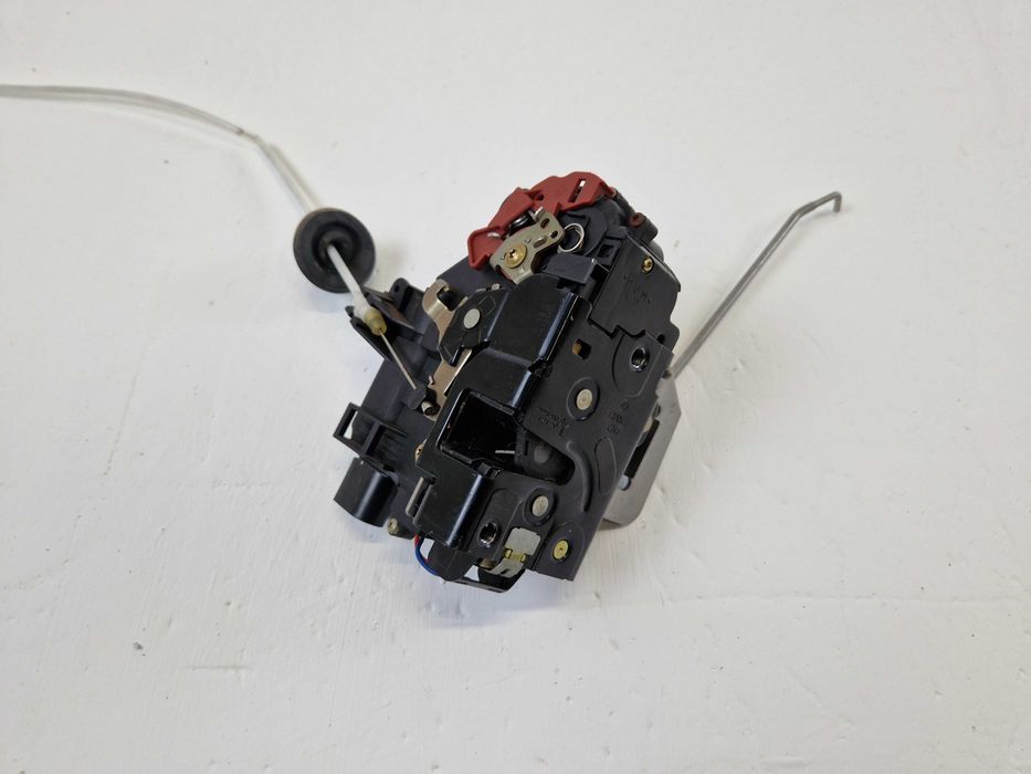 Prawy Przedni Przód Zamek Drzwi Pasażera 7PIN Audi A4 B6 A6 C5