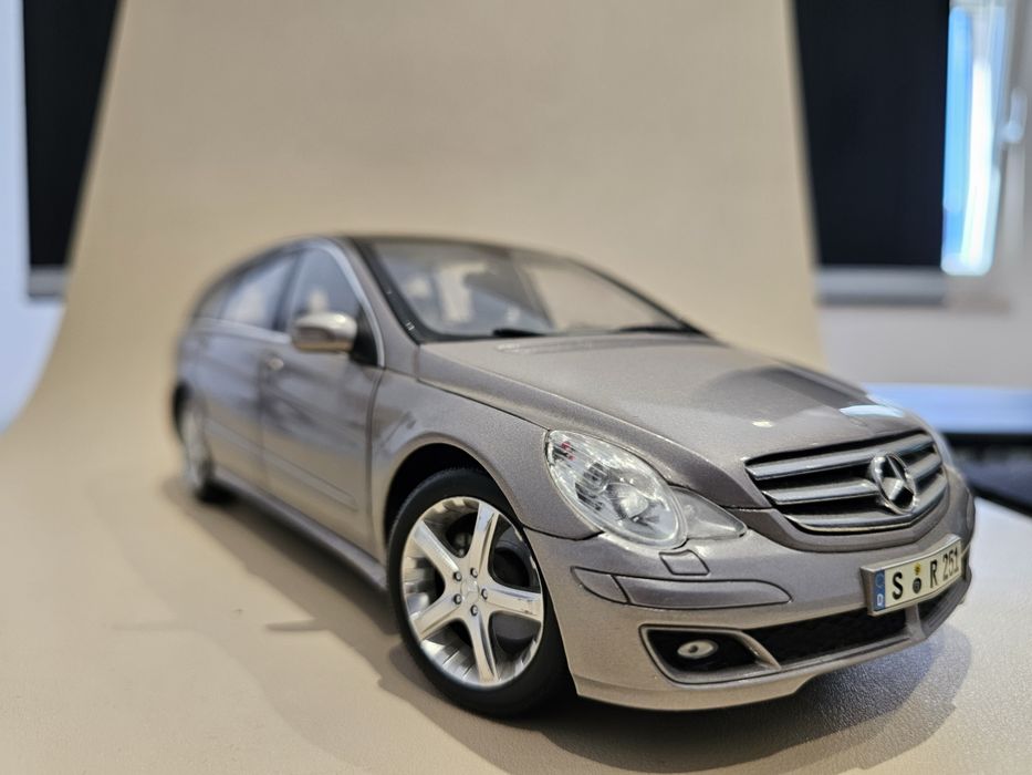 Mercedes Classe R Minichamps 1/18