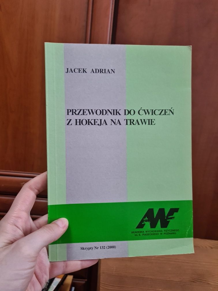 Przewodnik do ćwiczeń z hokeja na trawie - Jacek Adrian