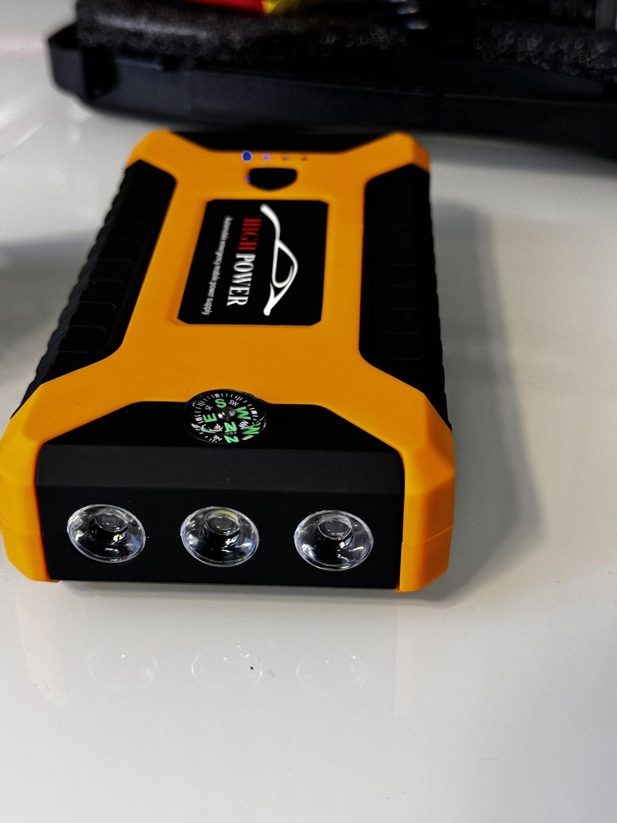Пусковое зарядное устройство,бустер,повер с насосом JUMPSTARTER JX 27