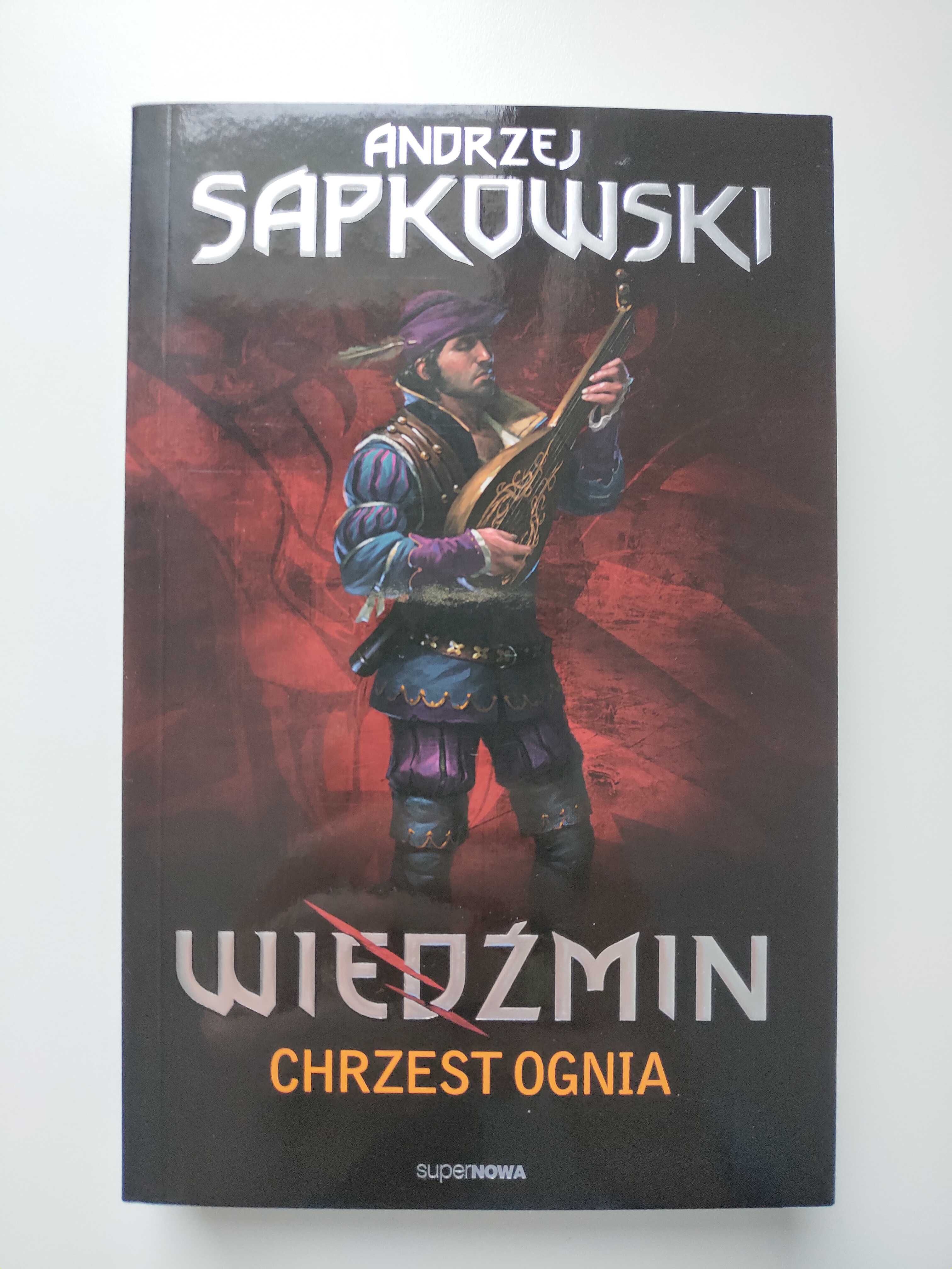 Wiedźmin (Sapkowski):  Opowiadania, saga, „Sezon Burz", „Szpony i Kły”