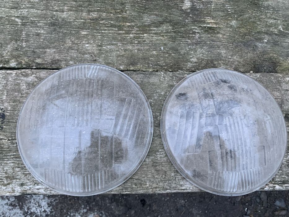 Стекла на фары ВАЗ 2101-2102-21011