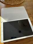 Sprzedam Samsung Tab E tablet uszkodzona bateria, etui