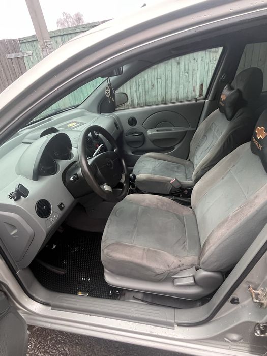 Шевроле Авео в гарному стані