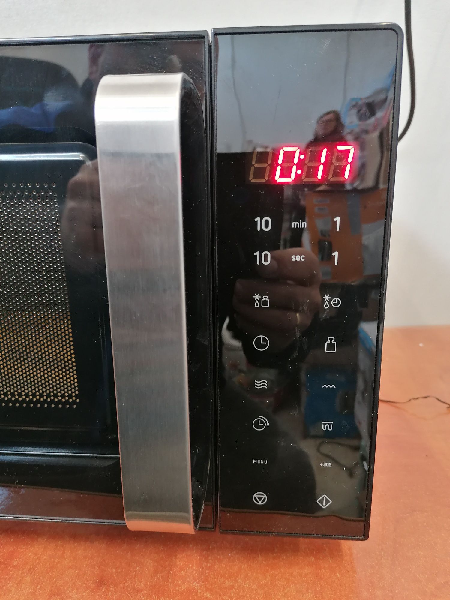 Mikrofalówka bez talerzowa medion 37