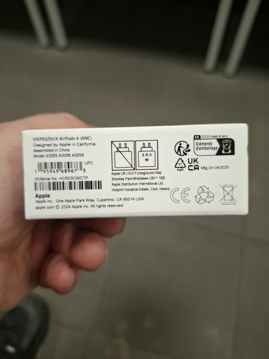 Apple Airpods 4 z ANC