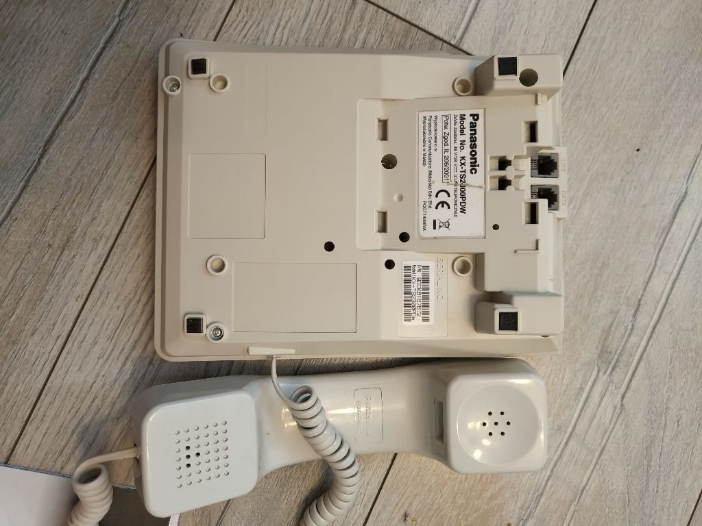 Telefon stacjonarny Panasonic KX-TS2300PDW