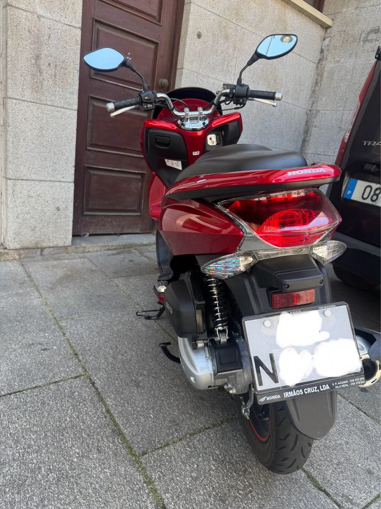 Honda PCX como nova