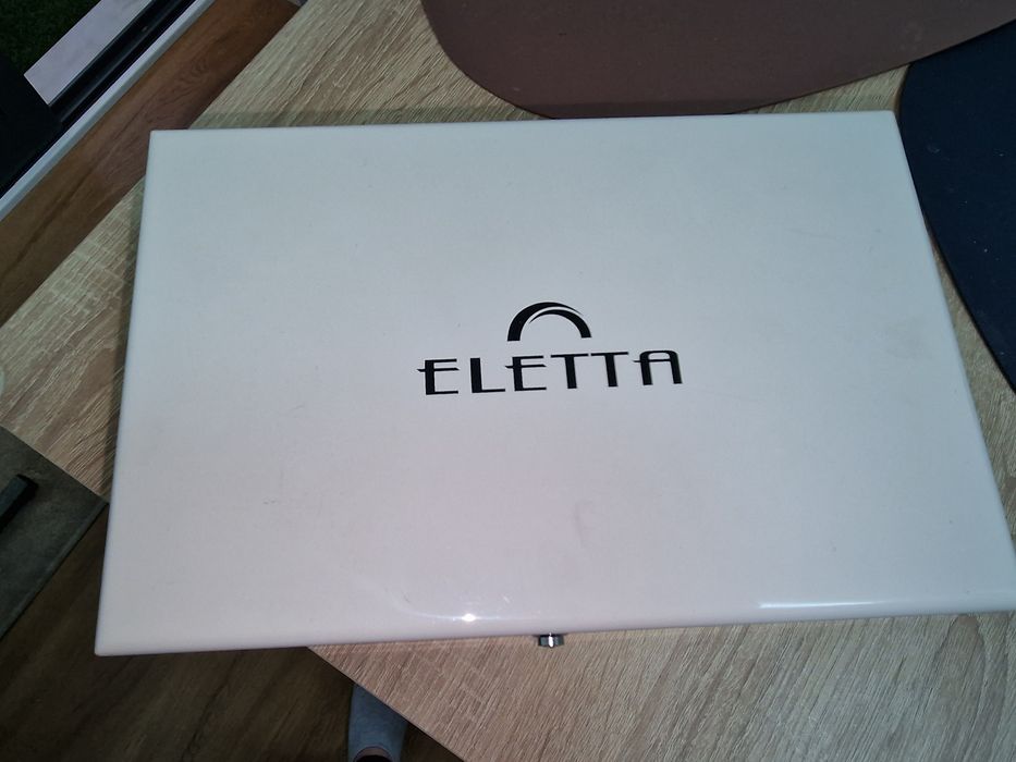 Relógio Elleta + braceletes