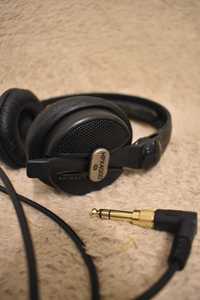 Słuchawki nauszne Behringer HPX4000