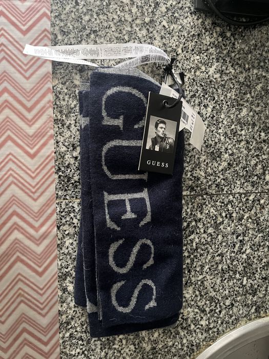 Cachecol Guess Homem