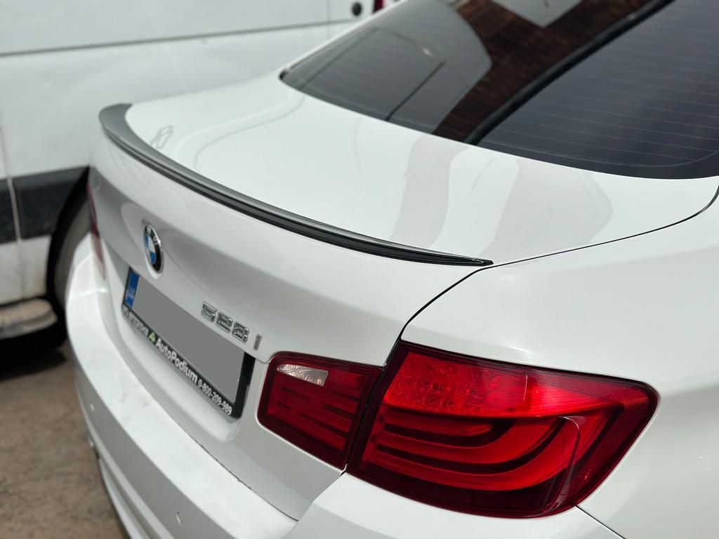 BMW 5 серія F-10 2010-2016 років. Спойлер LIP (Sunplex, чорний)