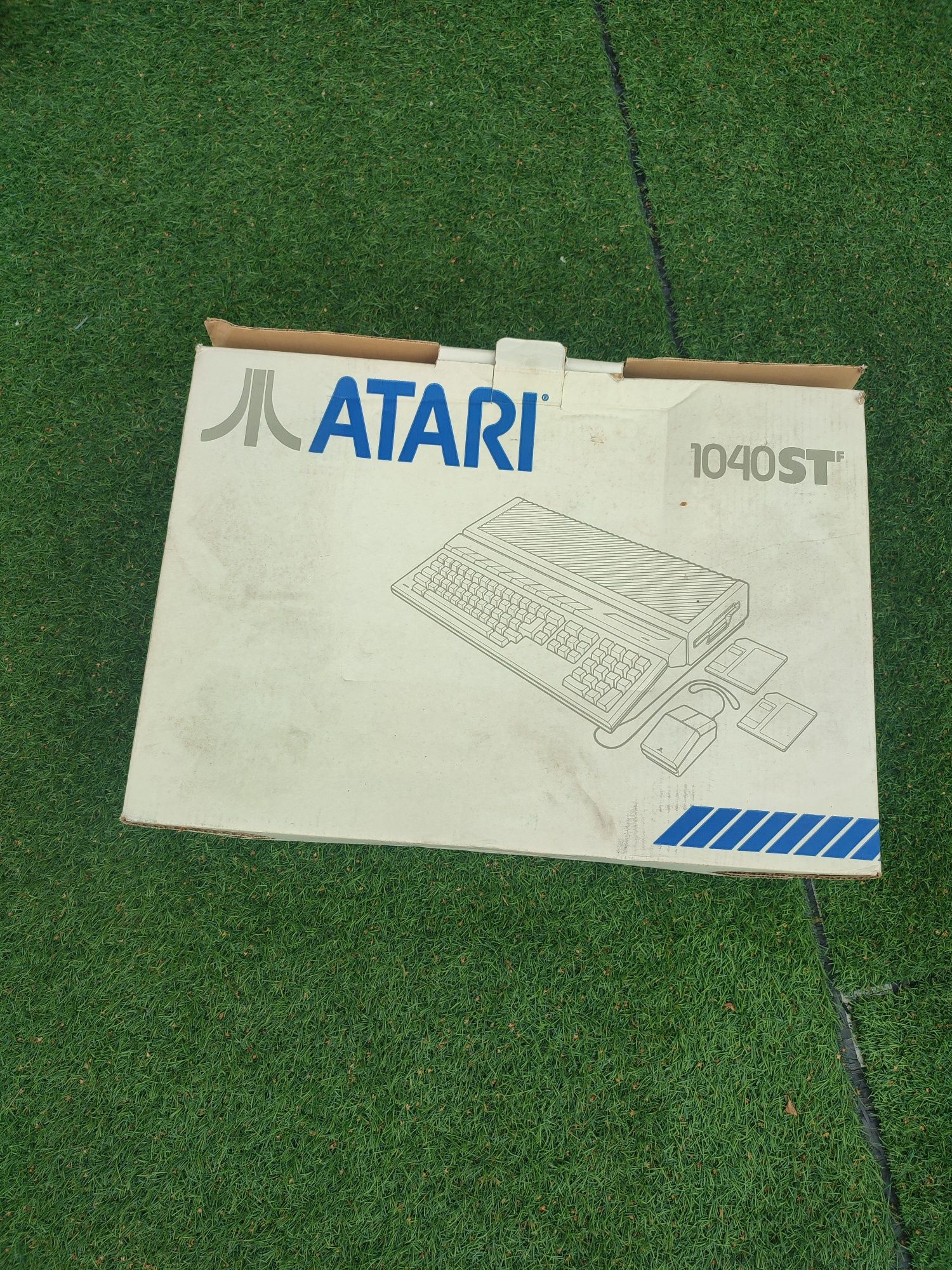 Atari STF 1040 w Boxie z myszką zestaw
