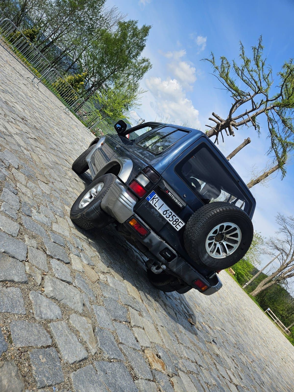 Mitsubishi Pajero 2,5tdi SS Włochy