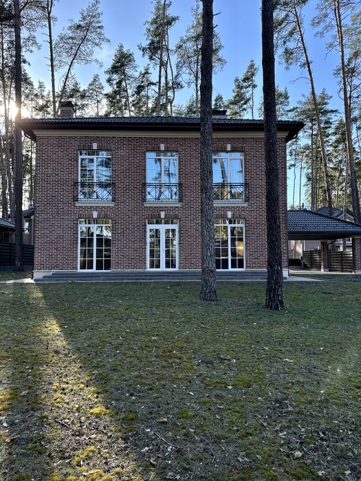 Купити будинок у лісовій Бучі у котеджному містечку