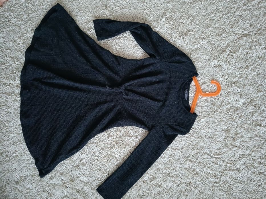 Sukienka czarna z błyszczącą nitką, dzisninowa r.146 Primark