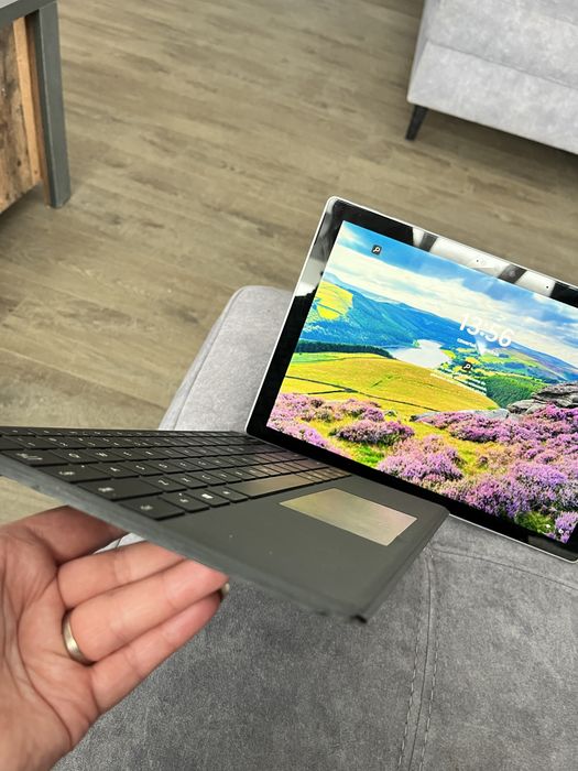 Laptop 2w1 Microsoft Surface Pro 7 i3/4GB/128 Platynowy