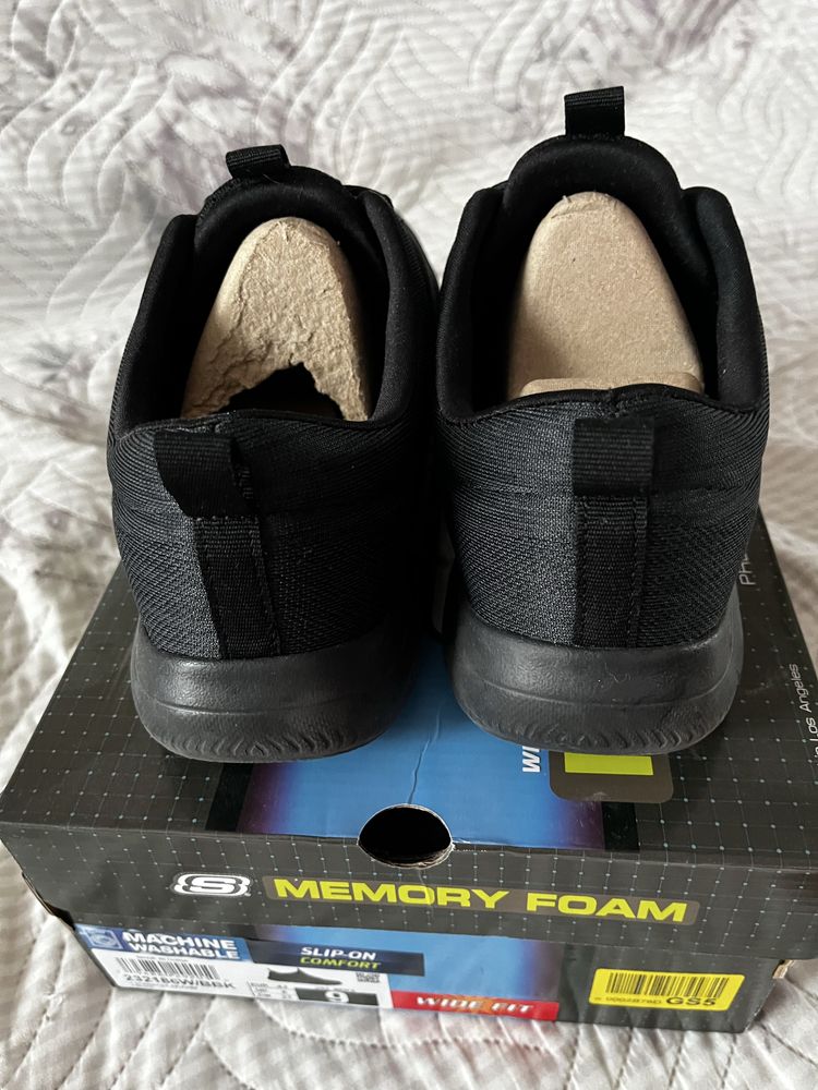 Buty Sketchers Summits-Louvin 42 jak Nowe
