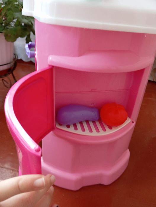 Дитяча іграшкова кухня