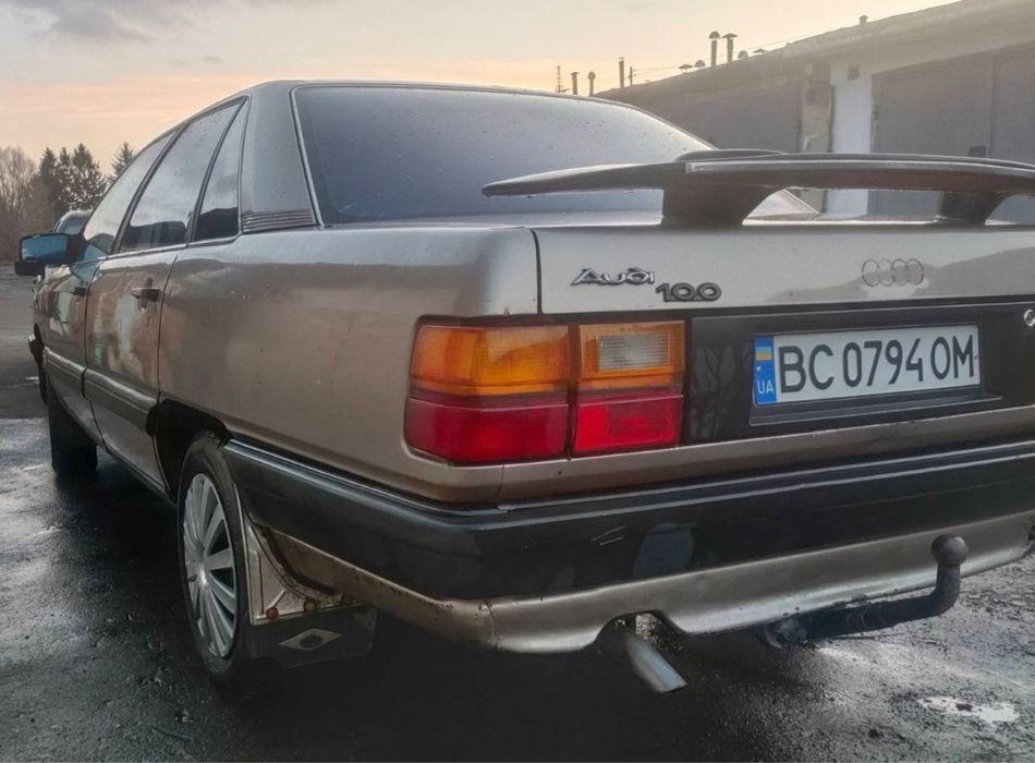 Ауді 100 Audi 100 автомобіль авто
