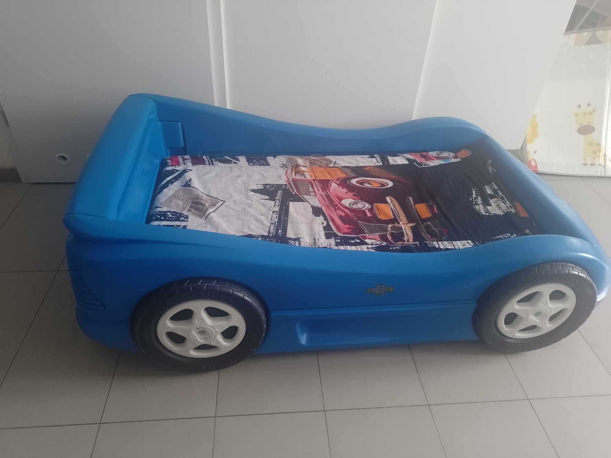 łóżko dziecięce samochód