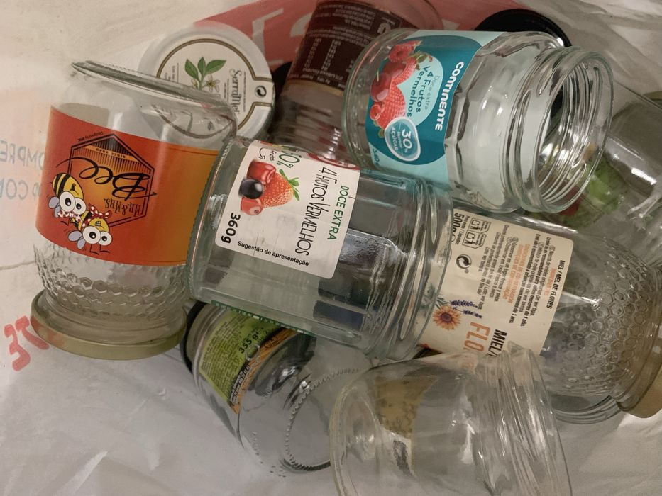 Doa- se potes de vidro de diversos tamanhos