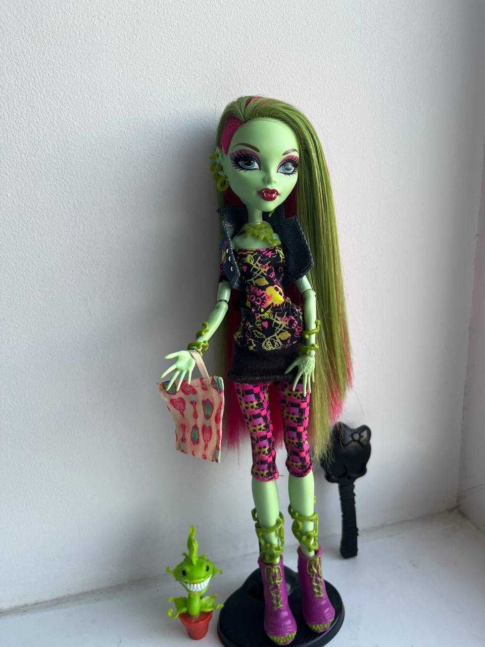 Лялька Monster High Венера Мухоловка базова Venus McFlytrap basic