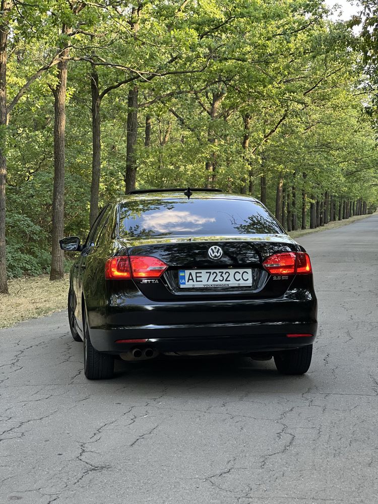Jetta 2.5 бензин