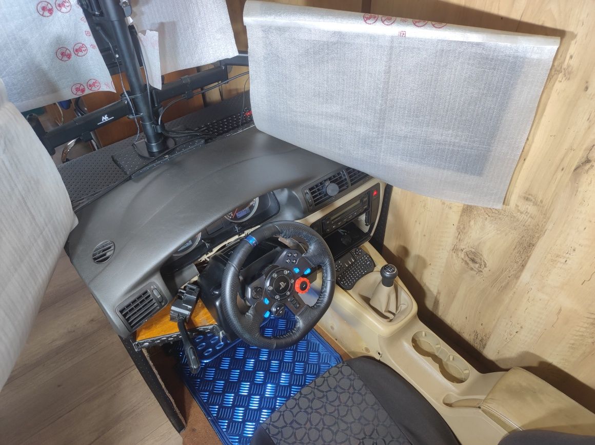 Mobilne Stanowisko Gamingowe/Simracingowe