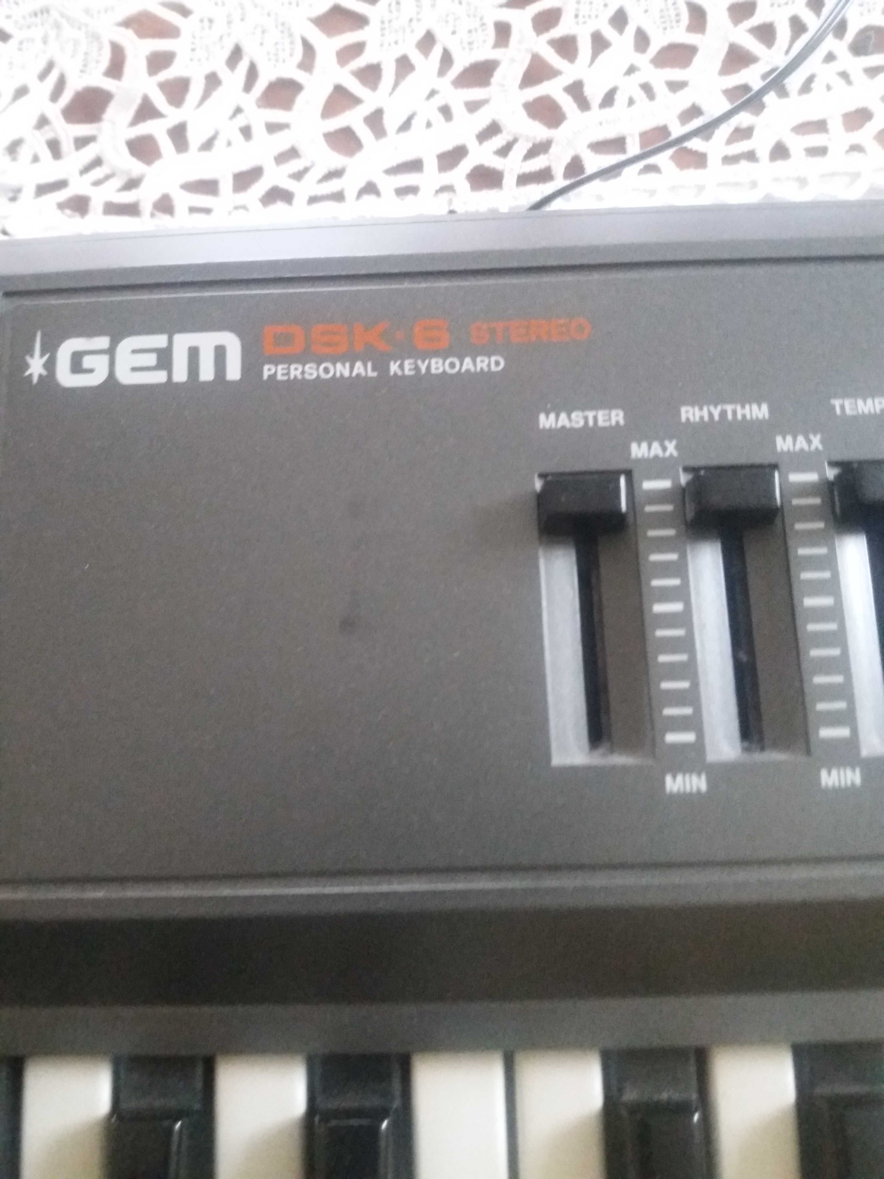 KEYBOARD Organy elektryczne GEM DSK 6 STEREO