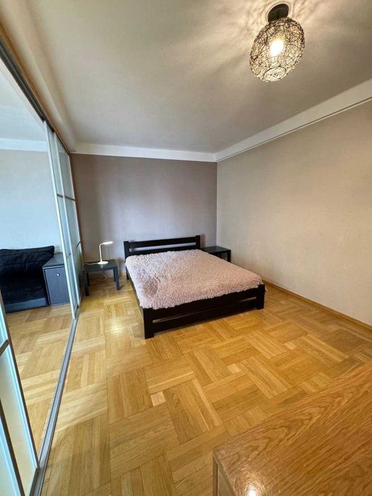 Двокімнатна квартира в центрі - завжди зі світлом !!!