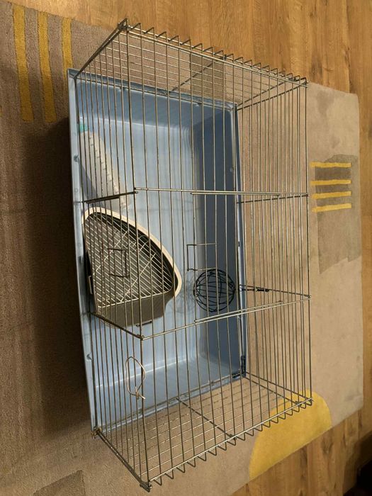 Sprzedam dużą klatkę na gryzonie