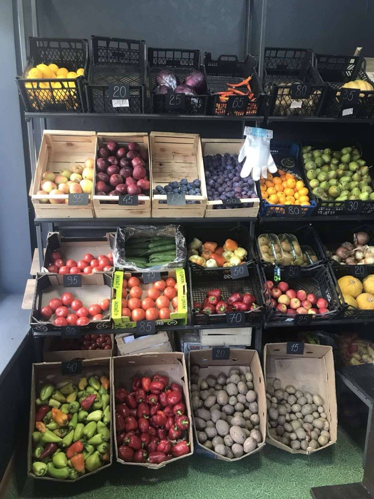Торговый стелаж под овощи и фрукти