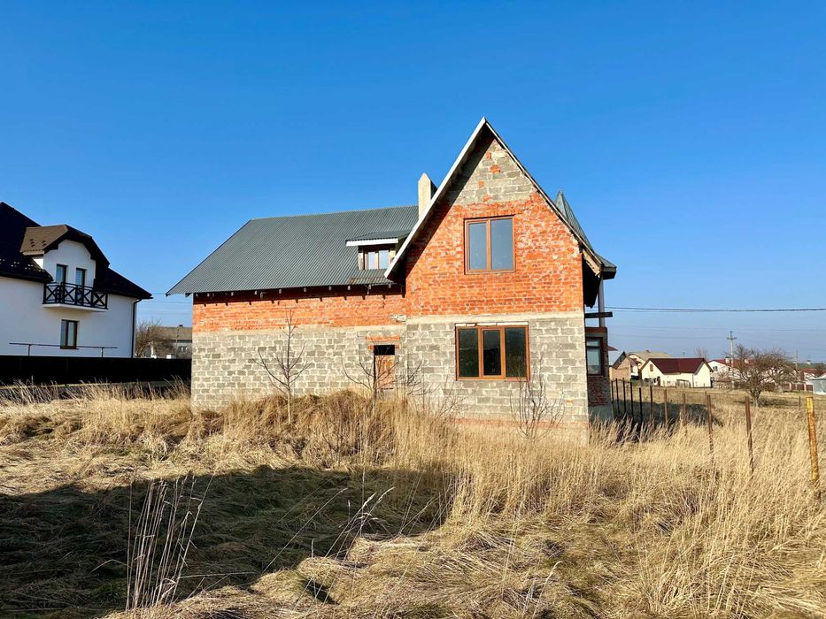 Продається будинок у с.Попелі біля м.Борислав
