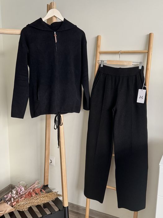 Трикотажні костюми з Італії