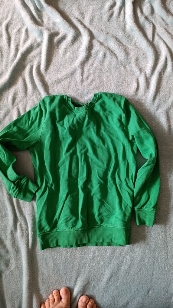 Dwie bluzy 134/140