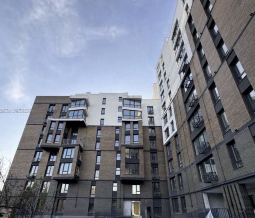 Продаж 2-кім квартири у зданій новобудові, район Майдану